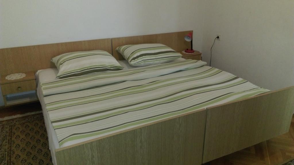 Apartments Ana โรวีน ภายนอก รูปภาพ