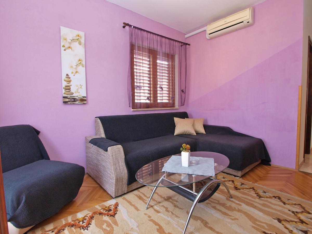 Apartments Ana โรวีน ภายนอก รูปภาพ